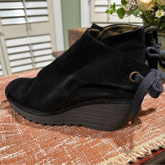 FLY London Suede Ruched Ankle Boots with Tie Detail Yebi Diesel - Picture 3 of 10